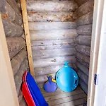 Lejlighed Tunnelmallinen Ski-in,out-huvila *