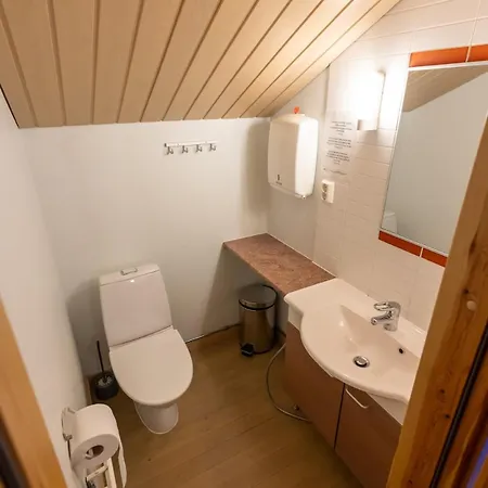 Tunnelmallinen Ski-in,out-huvila