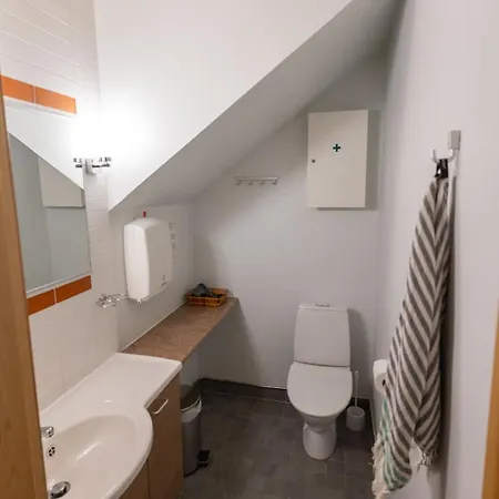 Tunnelmallinen Ski-in,out-huvila Kittilä