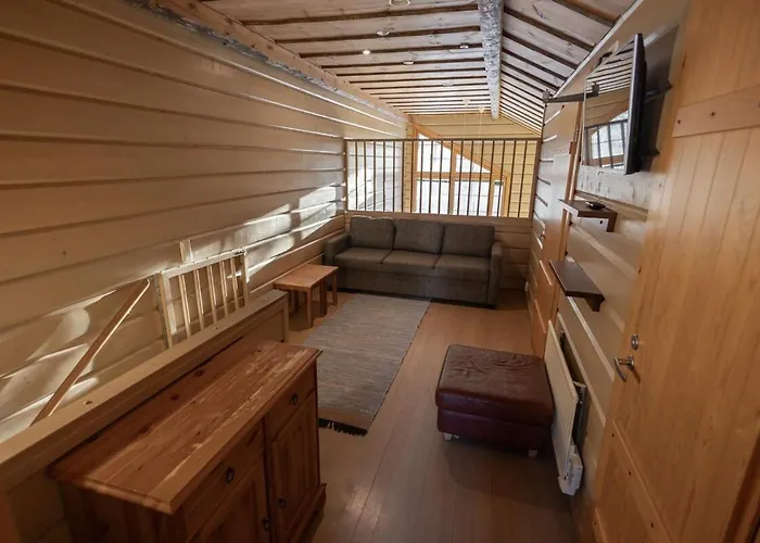 Tunnelmallinen Ski-in,out-huvila 아파트 Kittilä